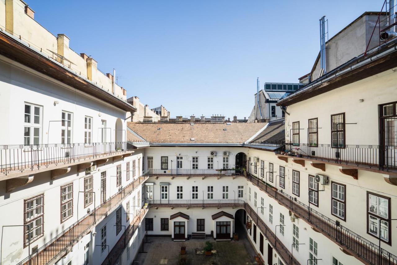 Basilika View Elegant Suite Need Reservation For Free Parking Budapest Bagian luar foto